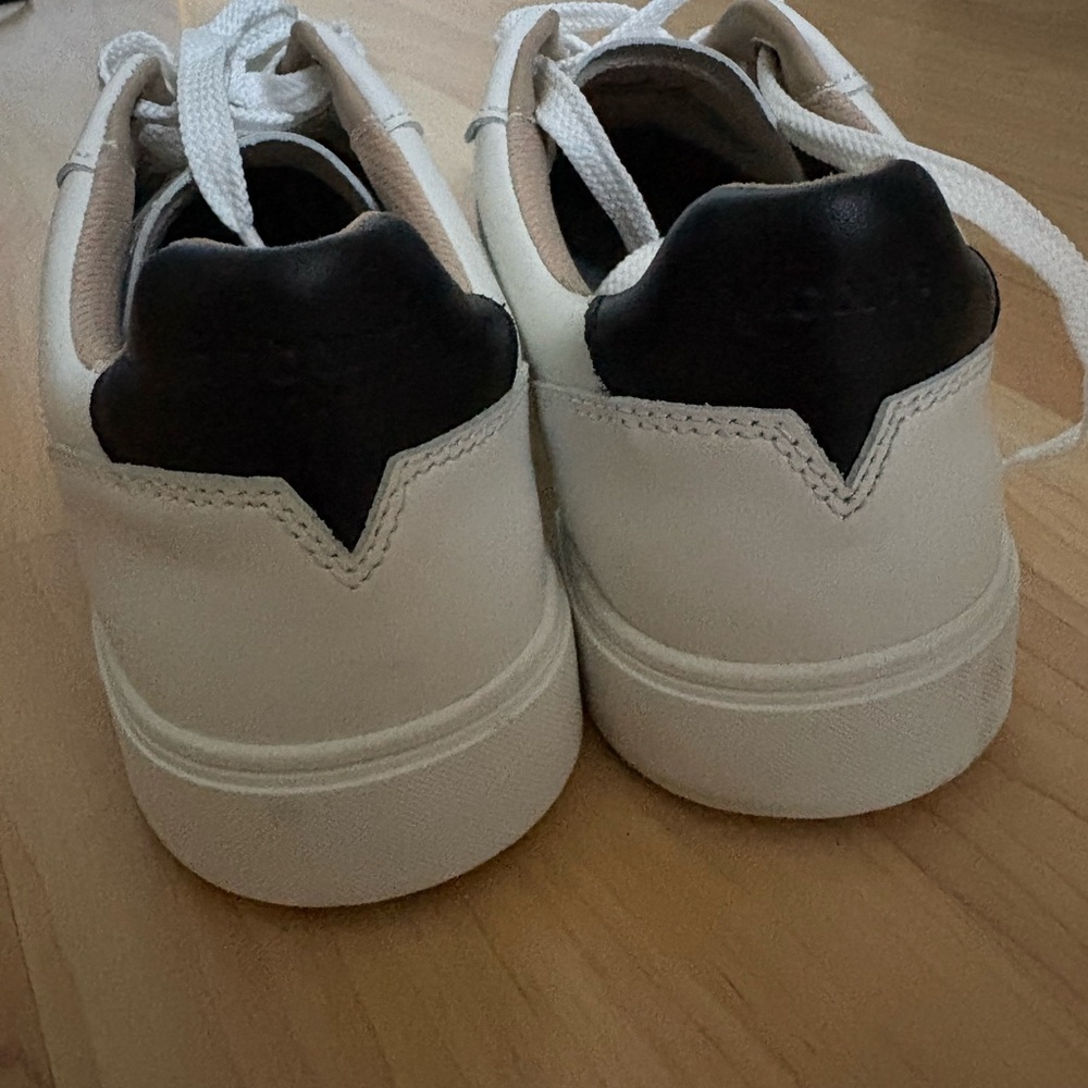Vionic White Leather Low-Top Sneakers - Picture 2 of 3